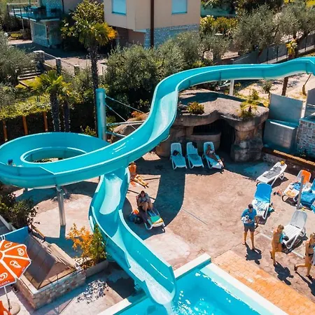 Villaggio Turistico Internazionale Eden 假日公园 4*