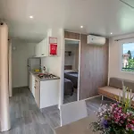 Aldeamento Turístico Villaggio Turistico Internazionale Eden 4*