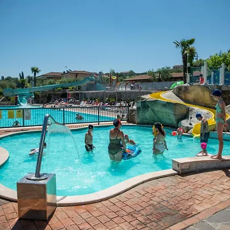 Villaggio Turistico Internazionale Eden Parco vacanze 4*