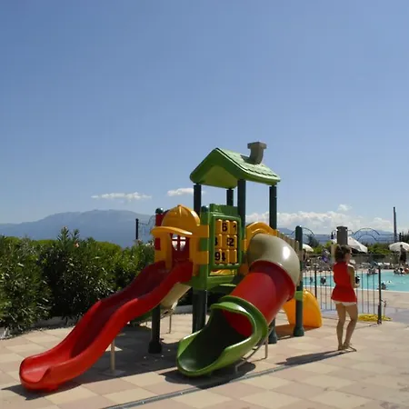 Villaggio Turistico Internazionale Eden 4*