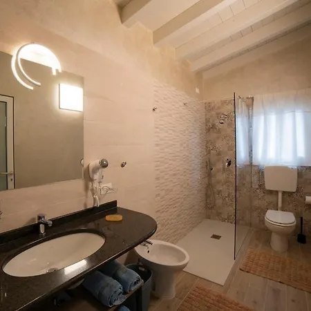 Villaggio Turistico Internazionale Eden 4* San Felice del Benaco
