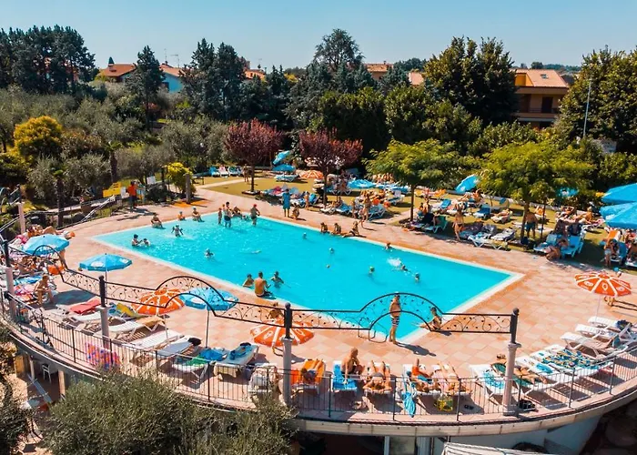 ホリデーパーク Villaggio Turistico Internazionale Eden サン・フェリーチェ・デル・ベナーコ