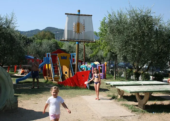 Villaggio Turistico Internazionale Eden ホリデーパーク 4*