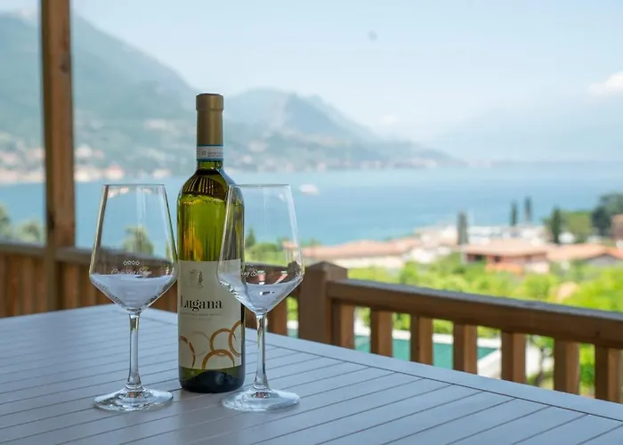 Villaggio Turistico Internazionale Camping Eden 4* San Felice del Benaco