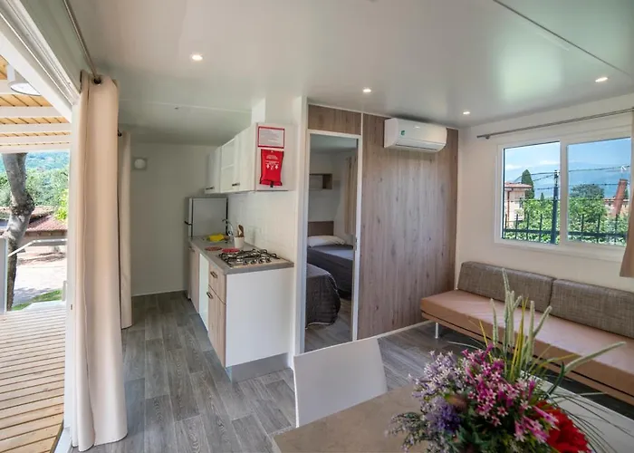 Parque de vacaciones Villaggio Turistico Internazionale Camping Eden 4*