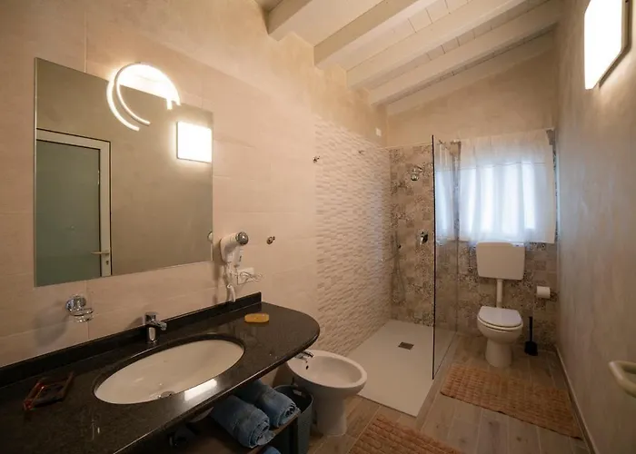 Villaggio Turistico Internazionale Camping Eden 4* San Felice del Benaco